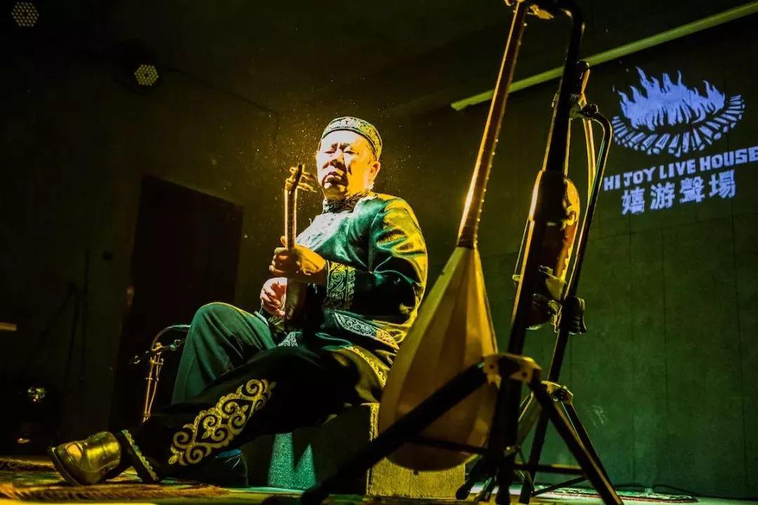 哈萨克族库布孜