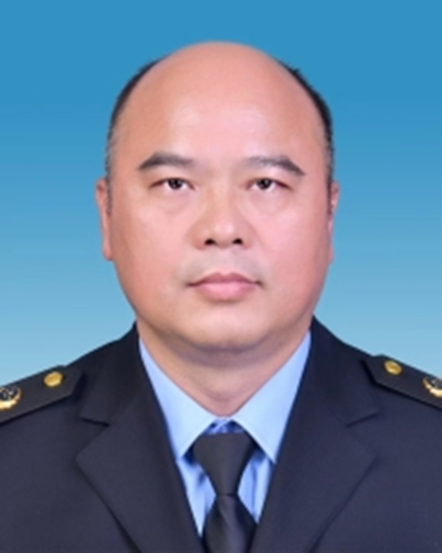 龚军