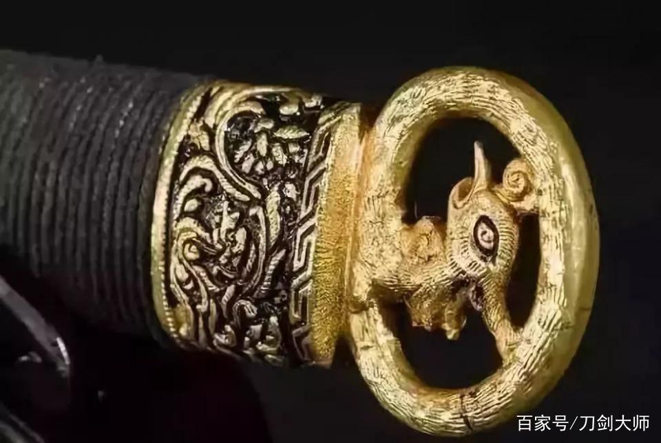 三国时期汉剑与环首刀的地位不可同日而语，环首刀只是士兵的佩刀_百科TA说