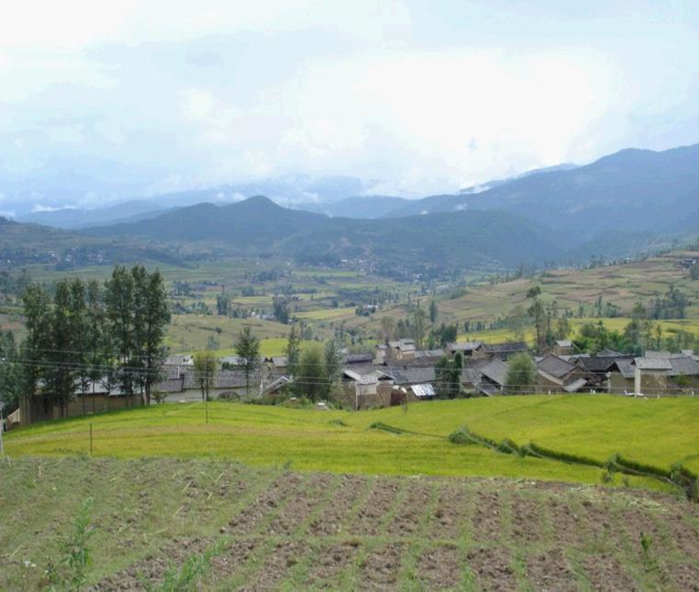  p>炼铁乡,隶属于云南省大理白族自治州洱源县,地处 a target="_blank