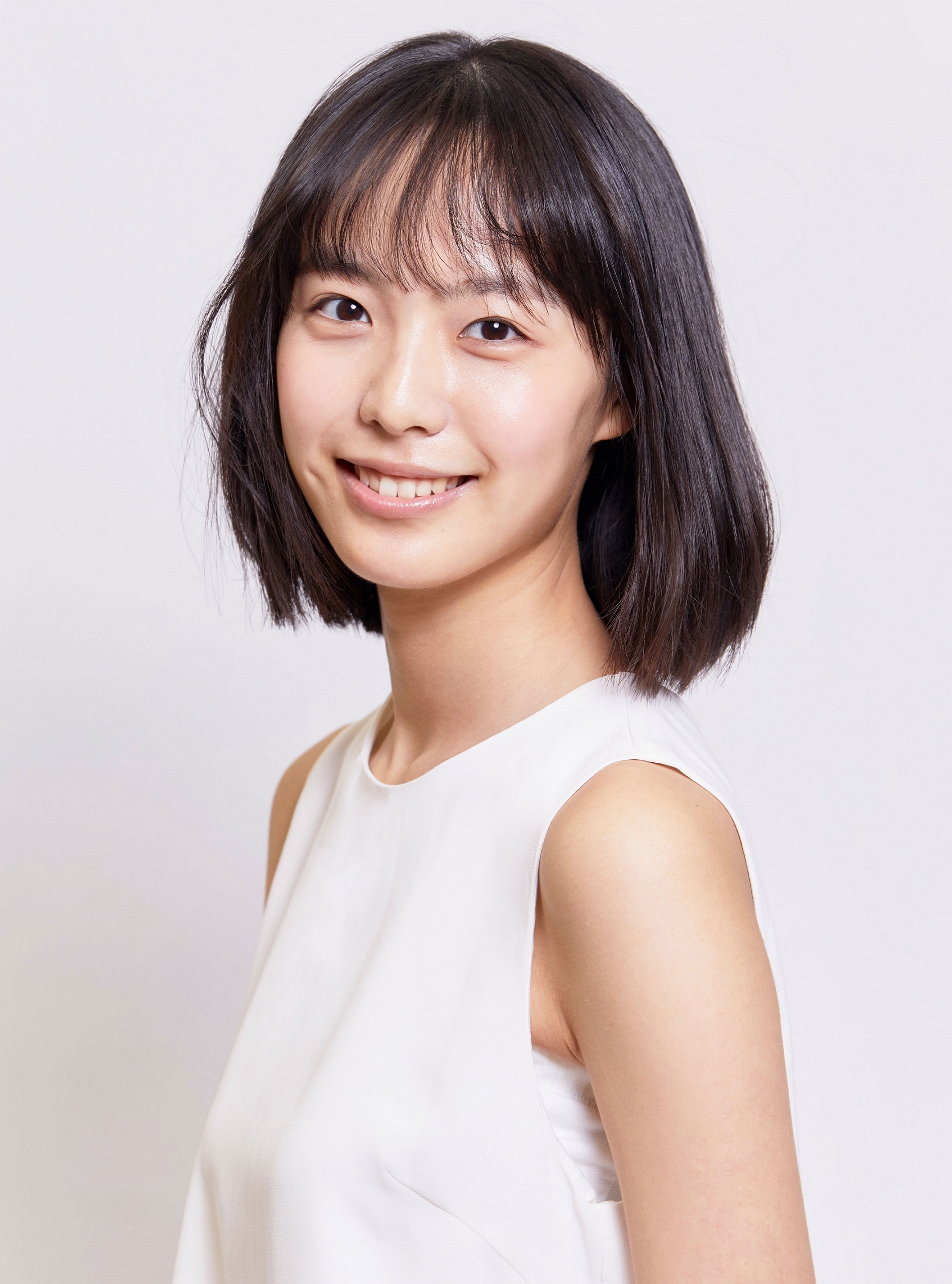 komai),2000年12月2日出生于青森县,日本女性演员,所属事务所为box