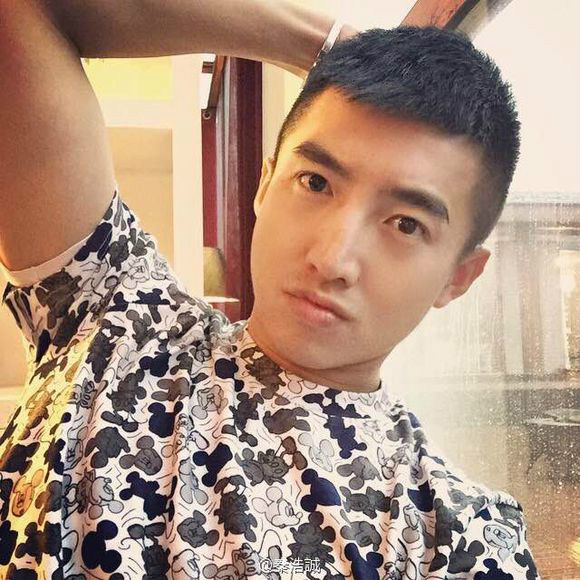  p>秦海睿,毕业于 a target="_blank" href="/item/上海戏剧学院