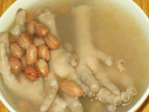 鸡脚花生汤