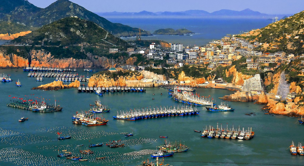  p>嵊山是我国渔港重镇,古称乘名山,神前山,陈 a target="_blank"