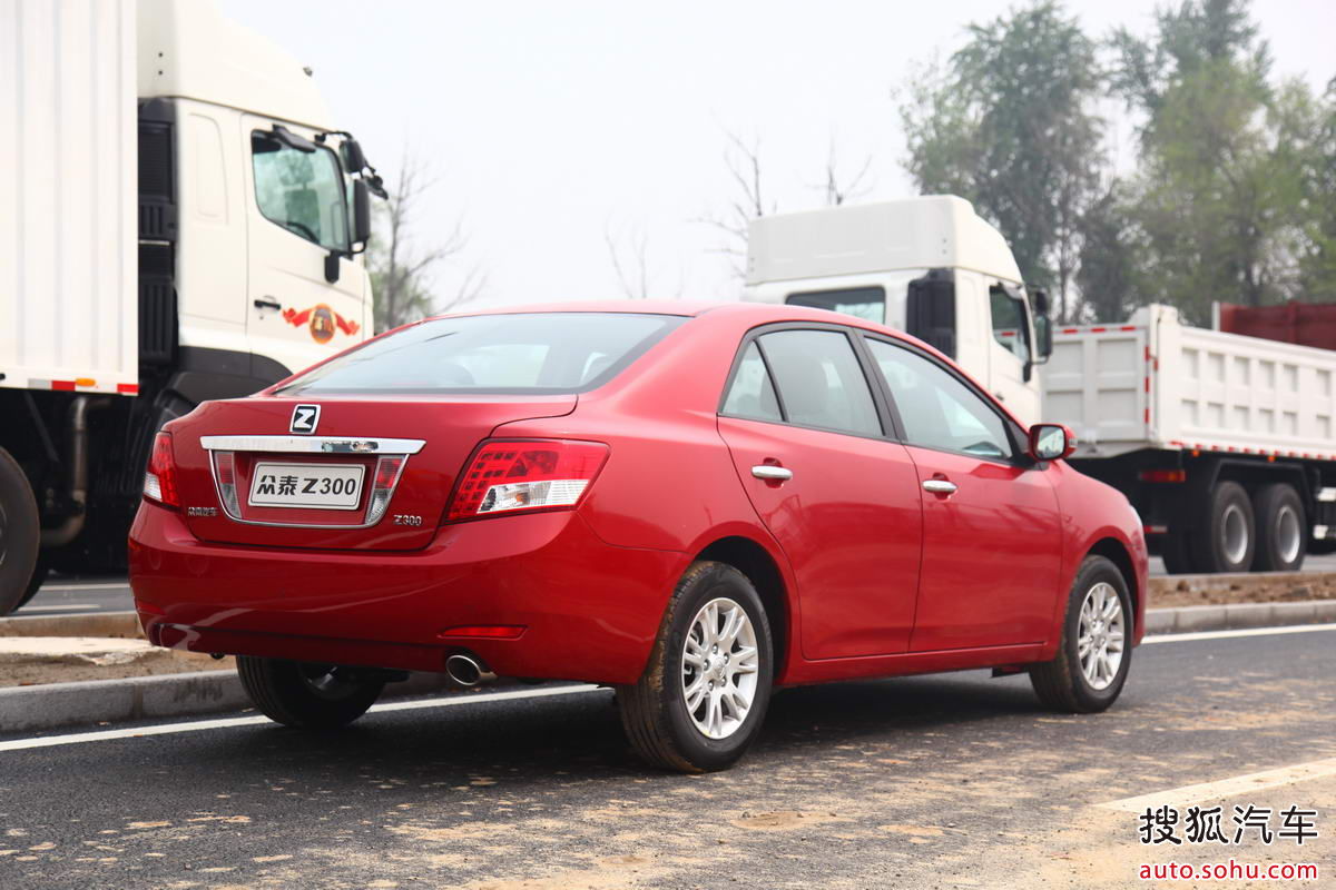  p>众泰z300是众泰汽车旗下的紧凑型车. /p>