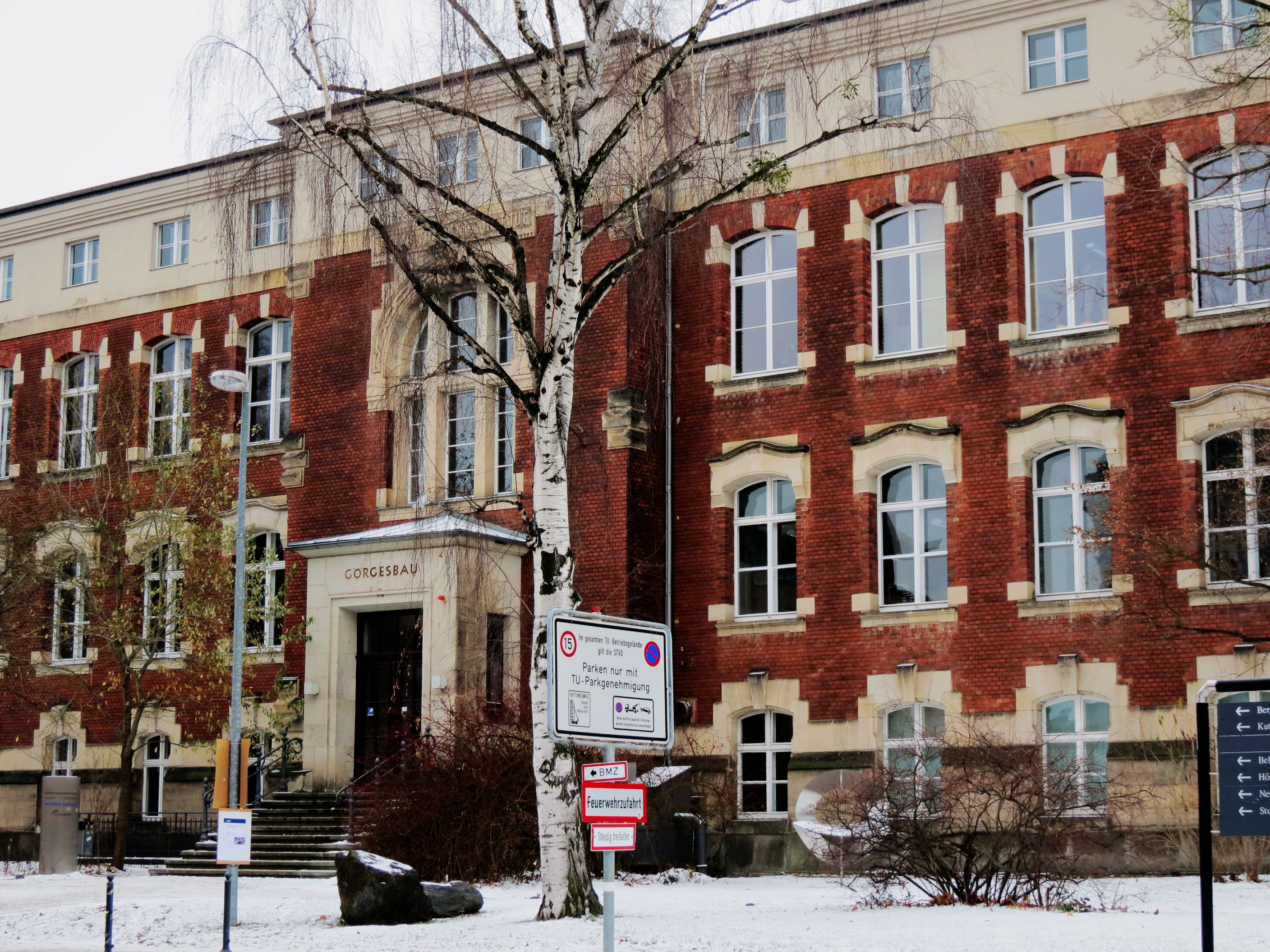  p>德累斯顿工业大学(technische universit  t dresden),始建于1828