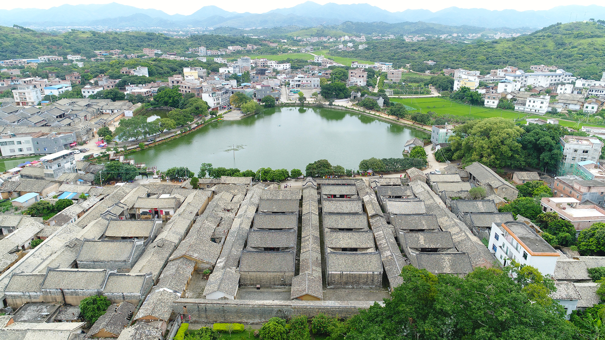  p>大芦村,广西壮族自治区钦州市灵山县佛子镇下辖行政村,是广西三大