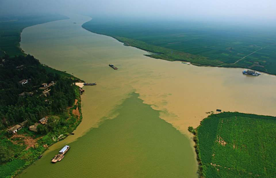 位于安徽省西北部,淮河与颍河交汇处,淮北平原最南端