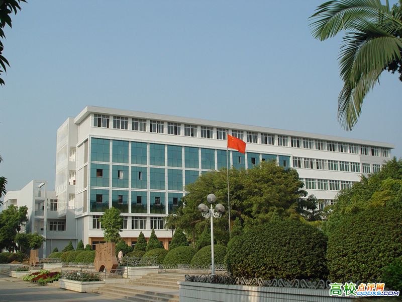  p>广西工学院是经 a href="#">国务院 /a>批准成立,直属广西壮族自治