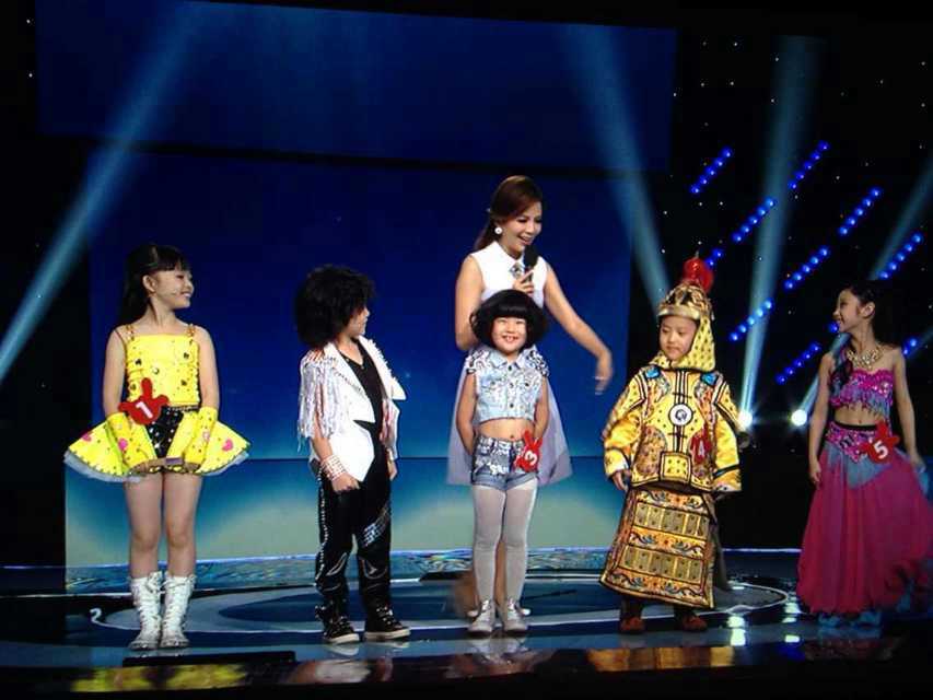 2014年7月参加cctv综艺频道《 a target="_blank" href="/item/黄金