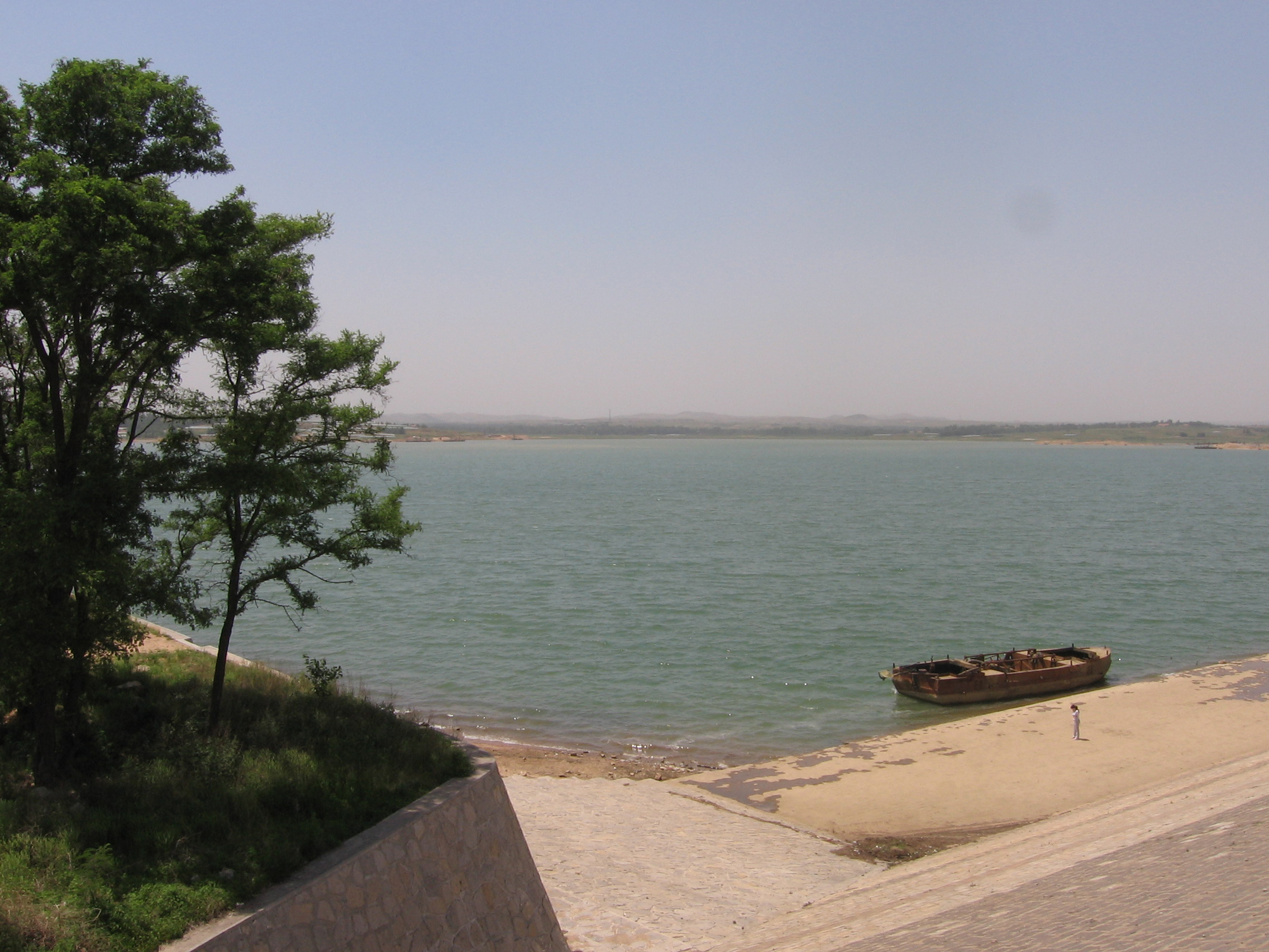  p>仙月湖风景区,位于 a target="_blank" href="/item/昌乐县/331890