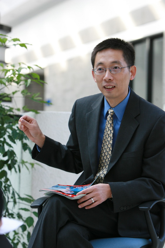  p>施一公,男,汉族,1967年5月5日出生于河南省郑州市,结构生物学家, a