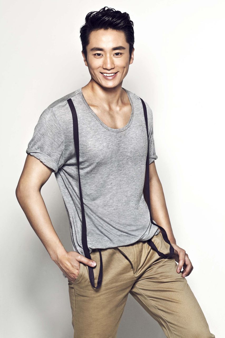  p>林杉,1987年10月18日出生于天津,中国内地男演