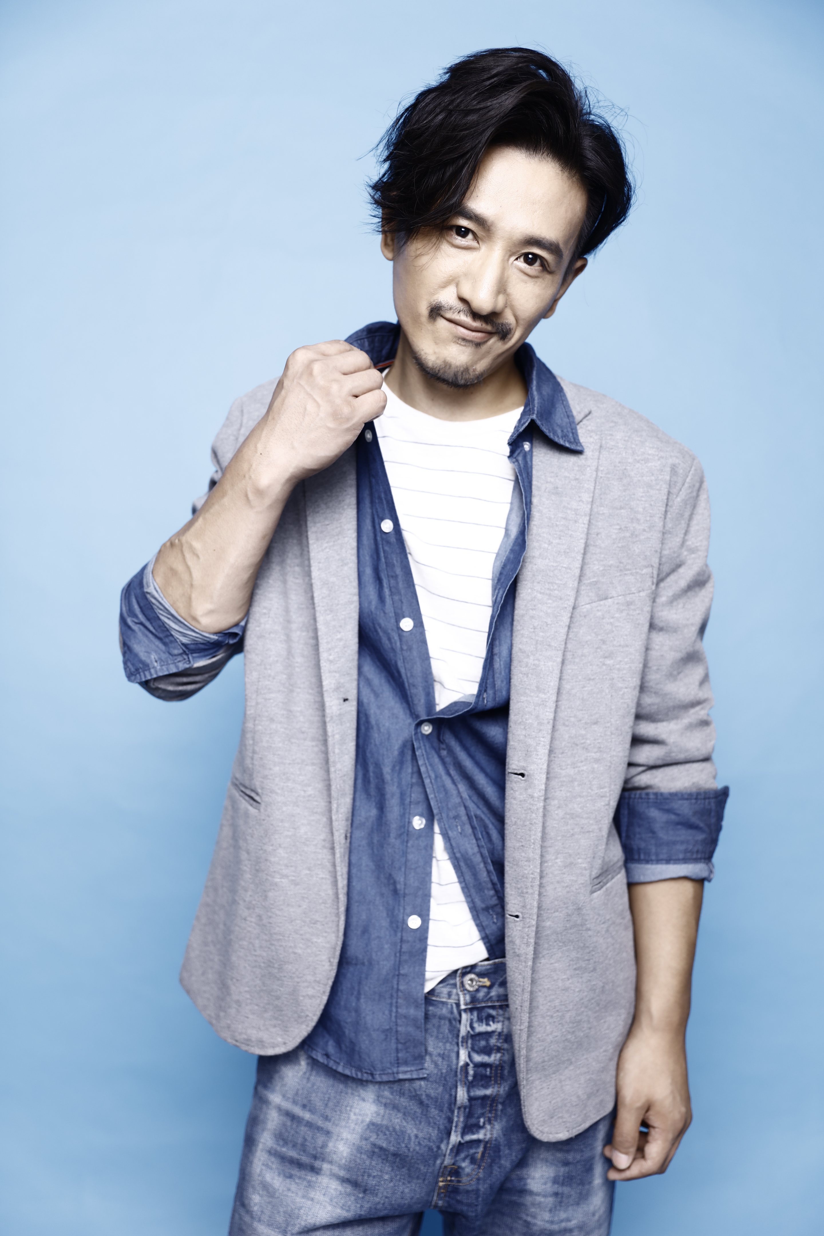  /p> p>2003年,因出演个人首部都市剧《 a target="_blank" href="