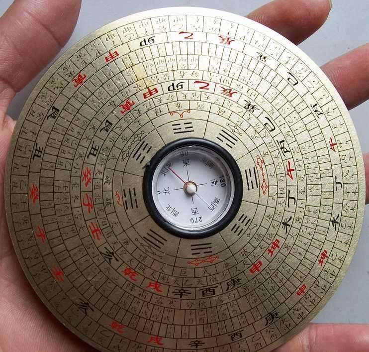  p>罗盘座t星,位于南半球星座罗盘座之中,是在罗盘座的一颗复发新星和