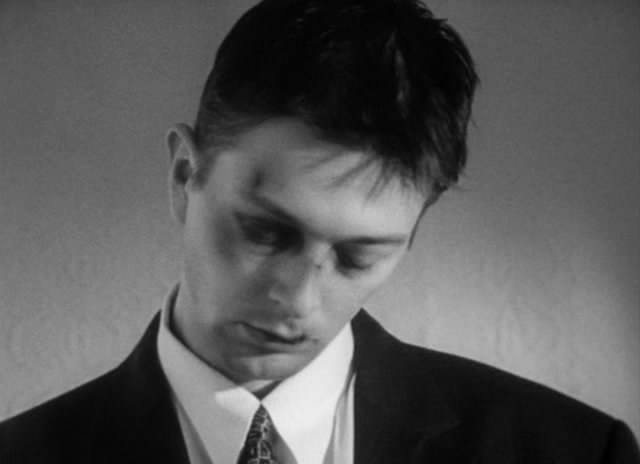 《追随》是由 a href="#" data-lemmaid="5306405">克里斯托弗·诺兰 