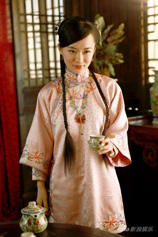 ">连奕名 /a>执导, a href="#" data-lemmaid="654547">聂远 /a>, a