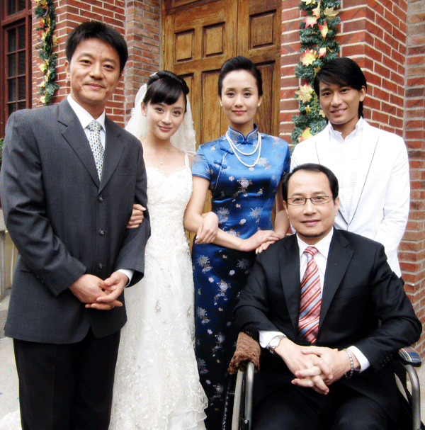  p>李颖,1966年4月15日出生于上海市,中国内地女演员.