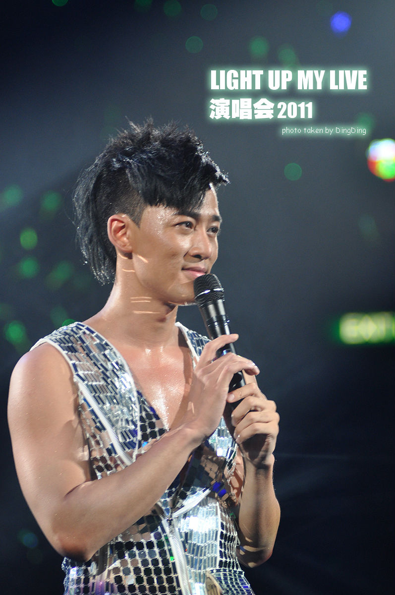  p>林峰,1979年12月8日生于福建厦门,中国香港影视男演员,流行乐歌手.