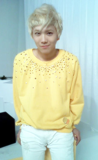  p data-id="gocovq9rra">李洪基(         ),1990年3月2日出生于韩国