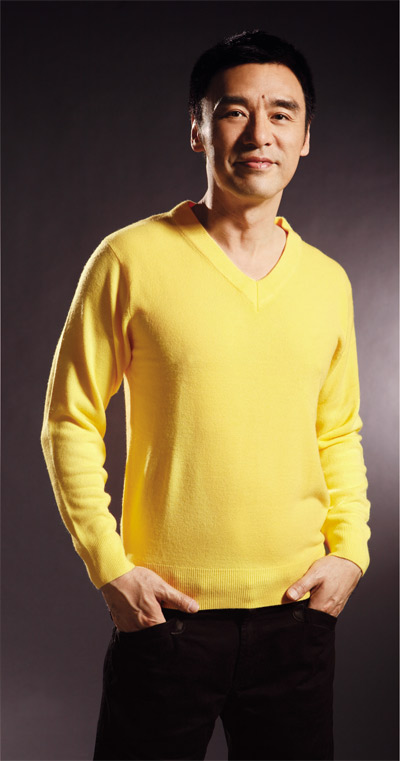  p>钟镇涛(kenny bee),1953年2月23日出生于香港,中国香港男歌手,音乐