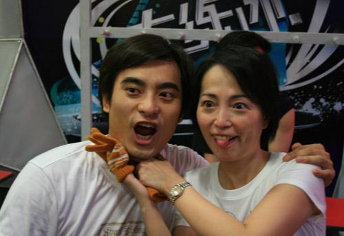  p>苑琼丹,原名苑丽琼,1963年9月11日出生于中国香港,中国香港女演员.