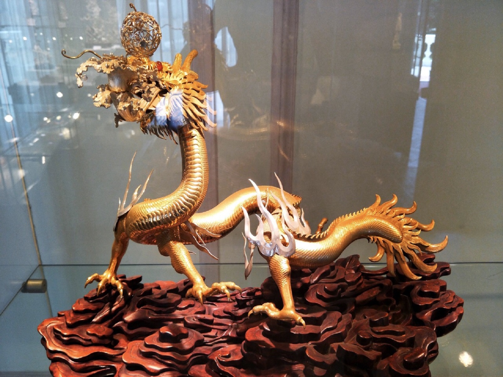  p> a target="_blank" href="/item/上海工艺美术博物馆/10033700"