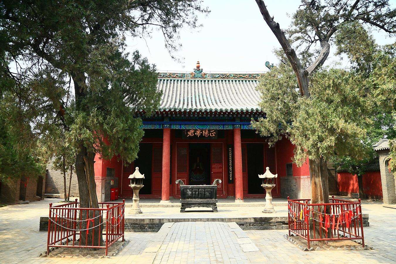  p>黄粱梦吕仙祠,位于河北省 a target="_blank" href="/item/邯郸市"