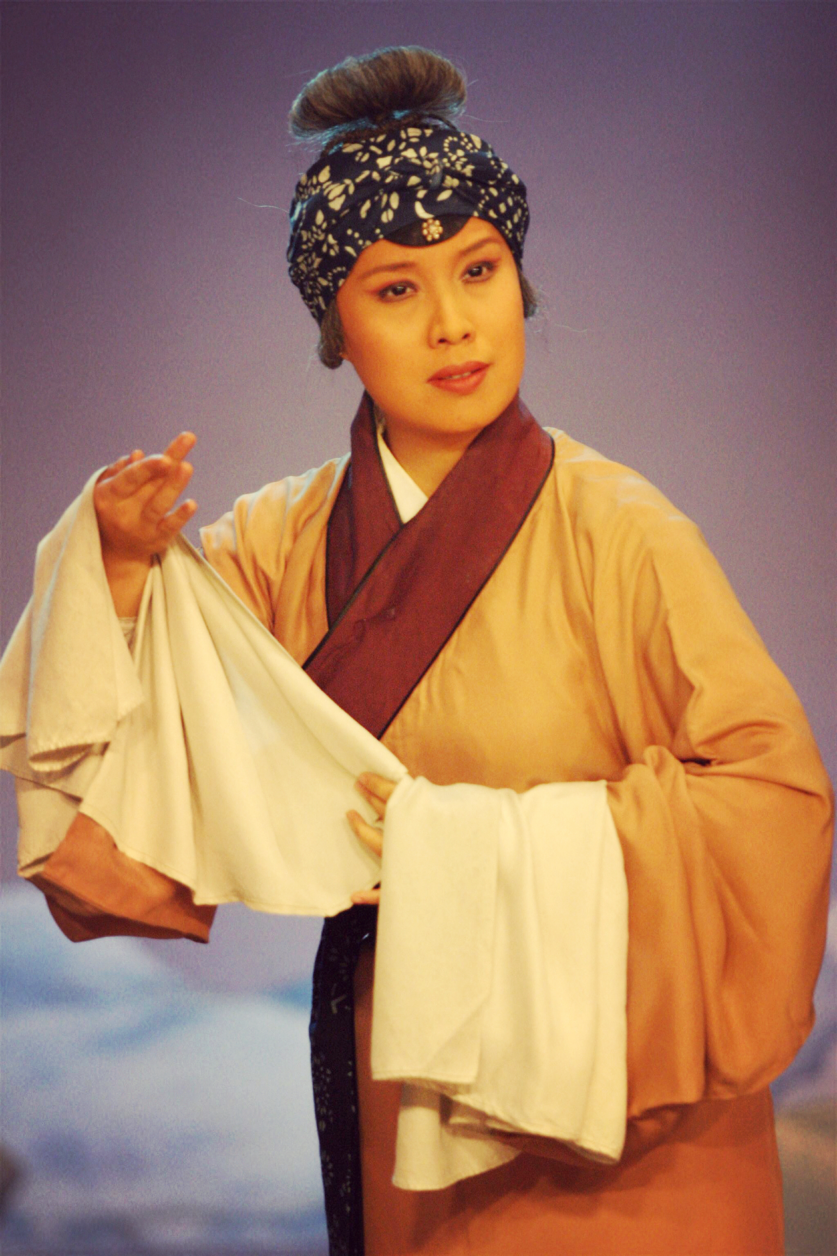  p data-id="gnzwxpx7t3">翟墨,女,中国京剧老旦演员, a target="