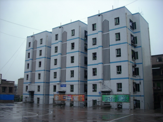 四川省资中县第一中学设有南校区,北校区,南