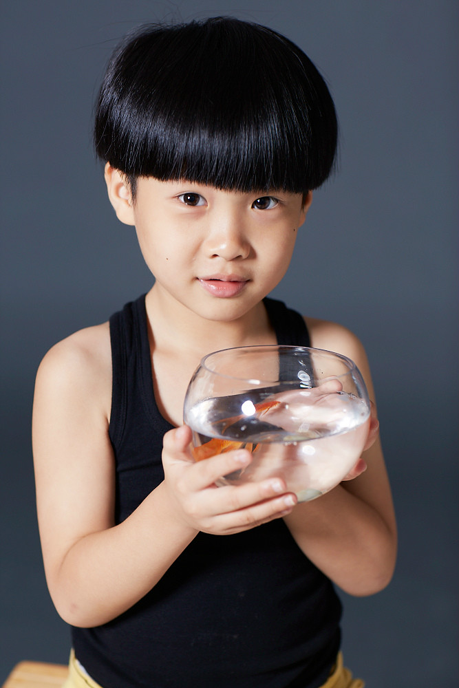 小名叫小罡,辰辰,出生于2007年11月20日,中国内地小童星,模特,演员