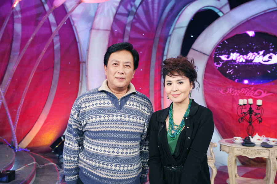  p>田歌访谈之光——与温暖相拥(中国谈话节目第