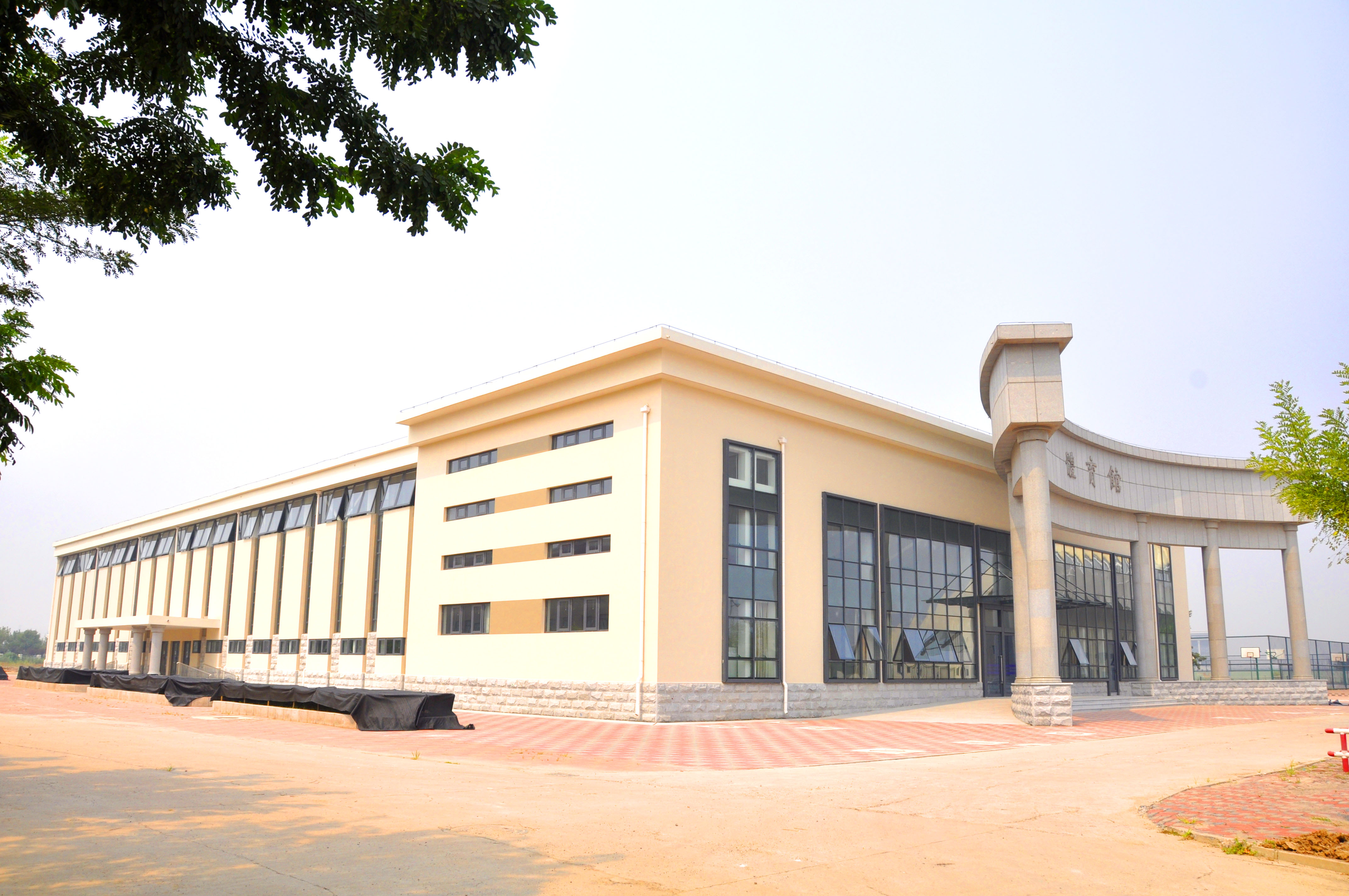 binhai ),南开大学滨海学院是经教育部批准由南开大学和天津市滨海