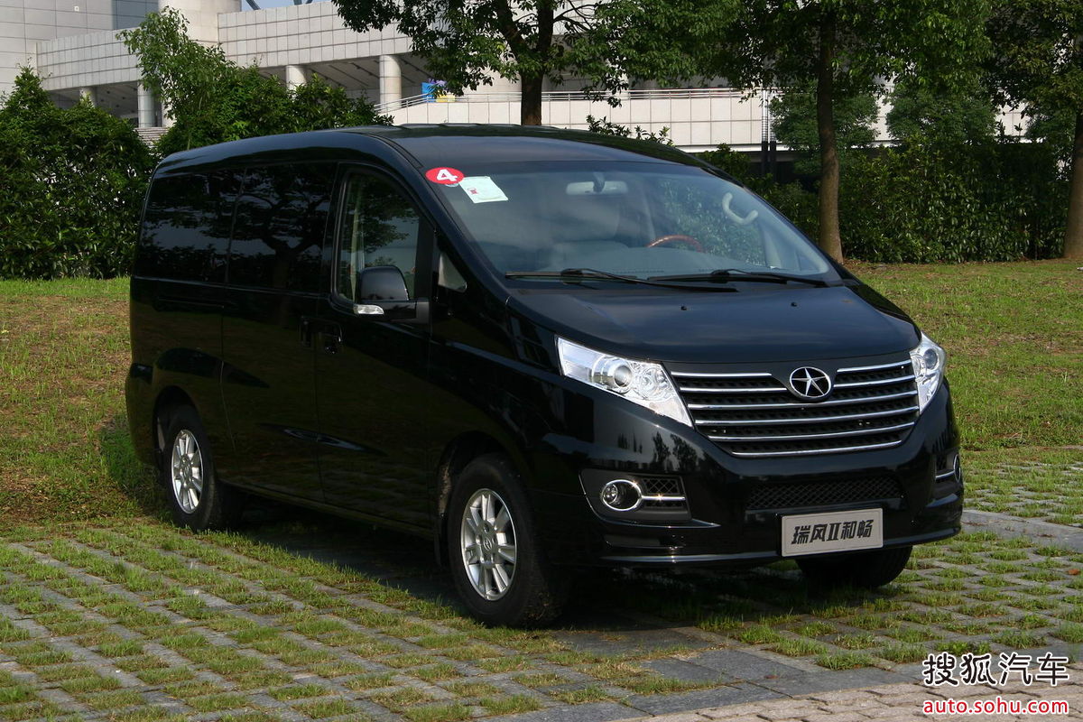 11月20日 ,"瑞风"正式成为江汽集团旗下独立汽车品牌,重新聚焦商务车