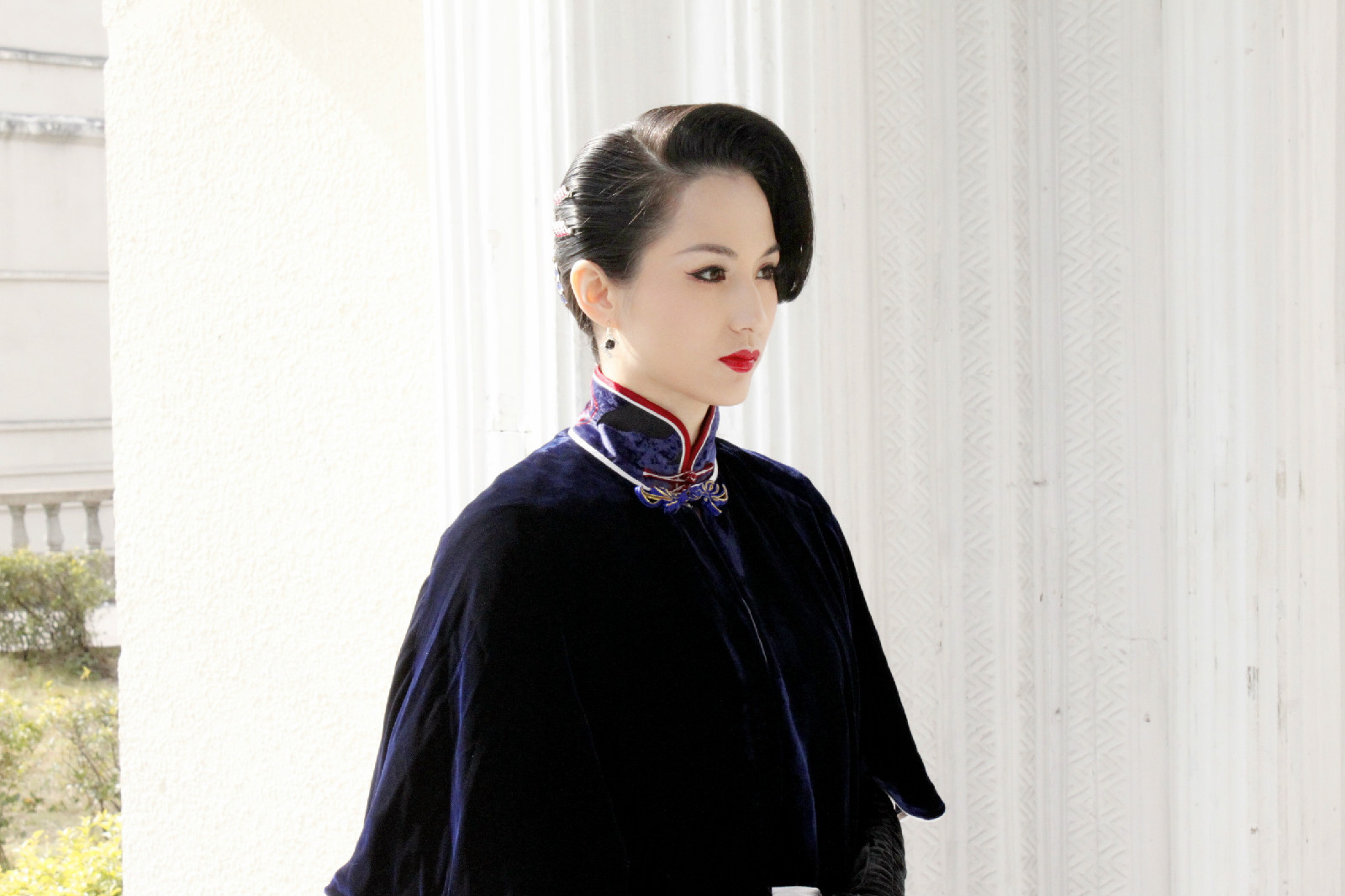  p>蓝心妍,原名蓝燕,出生于上海市,后移居中国香港,华语女演员.