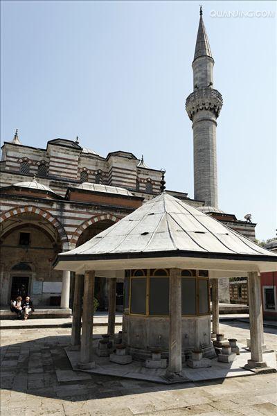  p>清真寺,也称礼拜寺,是 a target="_blank" href="/item/伊斯兰教