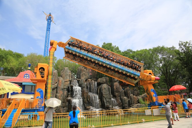  p>五虎岛游乐场是吉林省规模最大的游乐场,位于吉林省吉林市丰满区