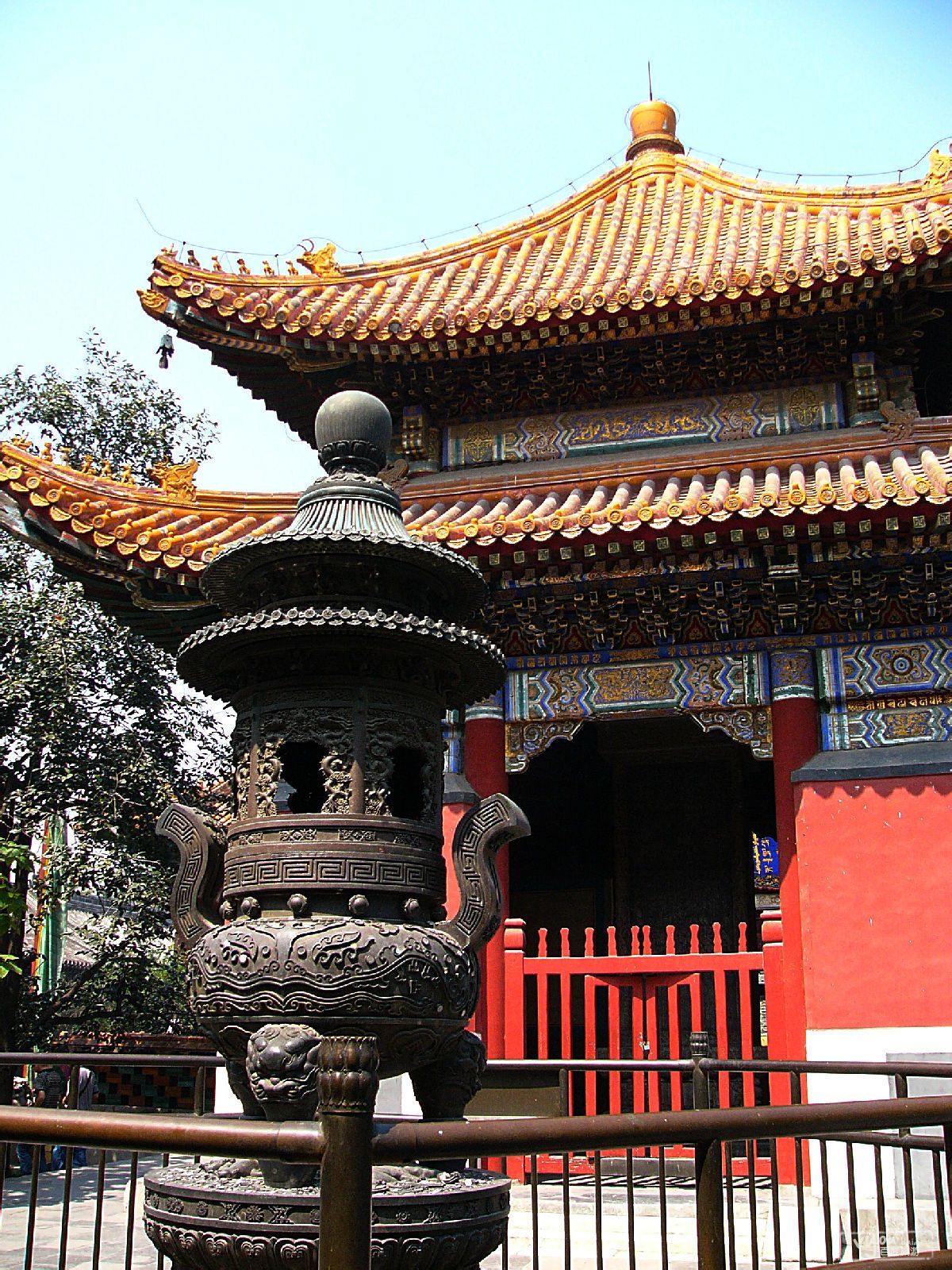  p>雍和宫(the lama temple),位于北京市区东北角,清康熙三十三年