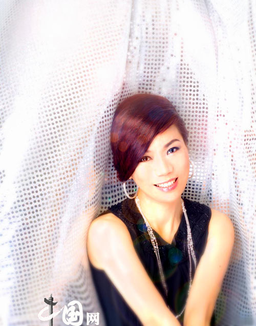  p data-id="t5aiyocrndrx">区小丽演唱的歌曲爱恨一千年 /p>