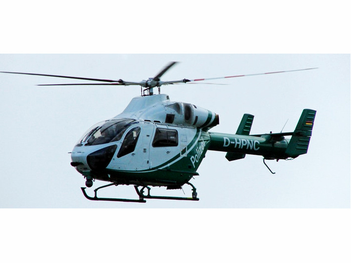  p>md900直升机,是美国麦道"探险者"为双发n0tar(无尾桨)直升机,早期