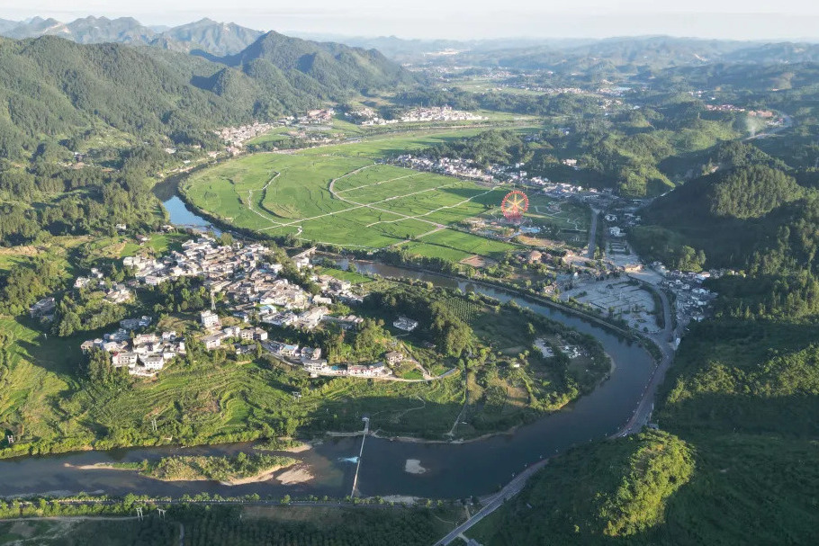 红旗村