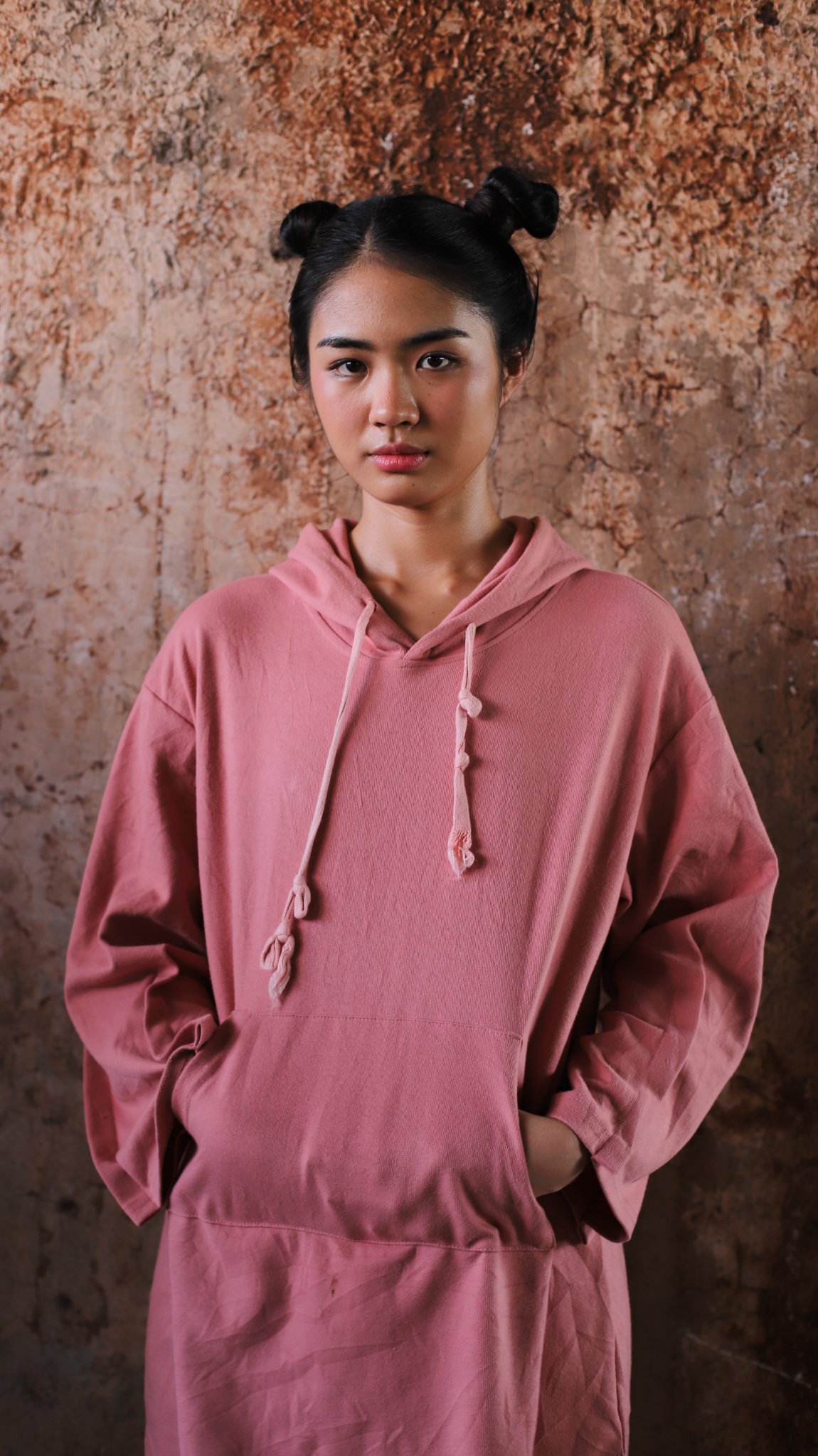  p data-id="tewlbwc5gbfi">阿兹·阿科斯塔(azi acosta),菲律宾女