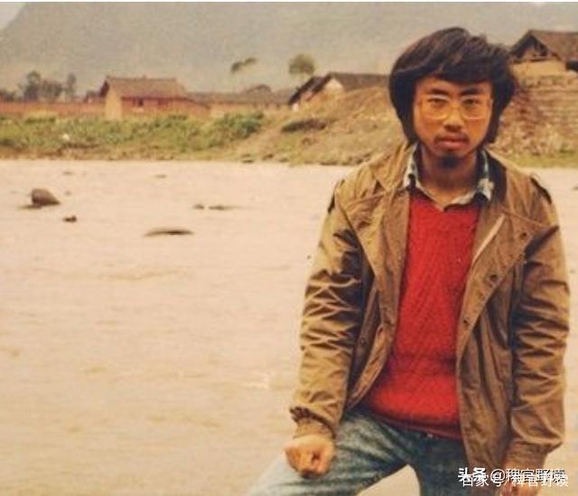 海子为何选择25岁自杀？5封遗书揭露真相：我的死，和两个人有关_百科TA说
