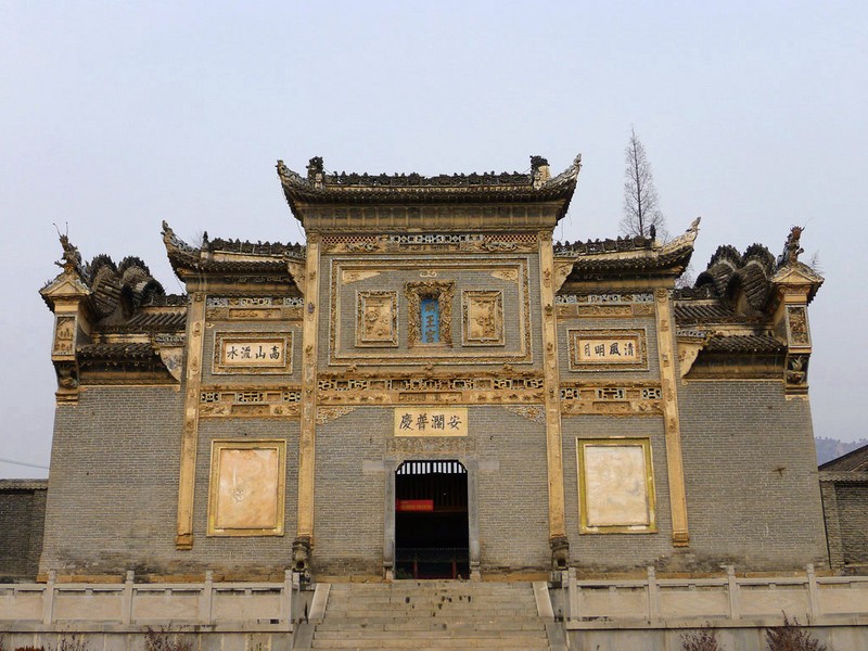  p>丹凤船帮会馆清代由水手和船工集资建起的会馆,在当时供帮员食宿