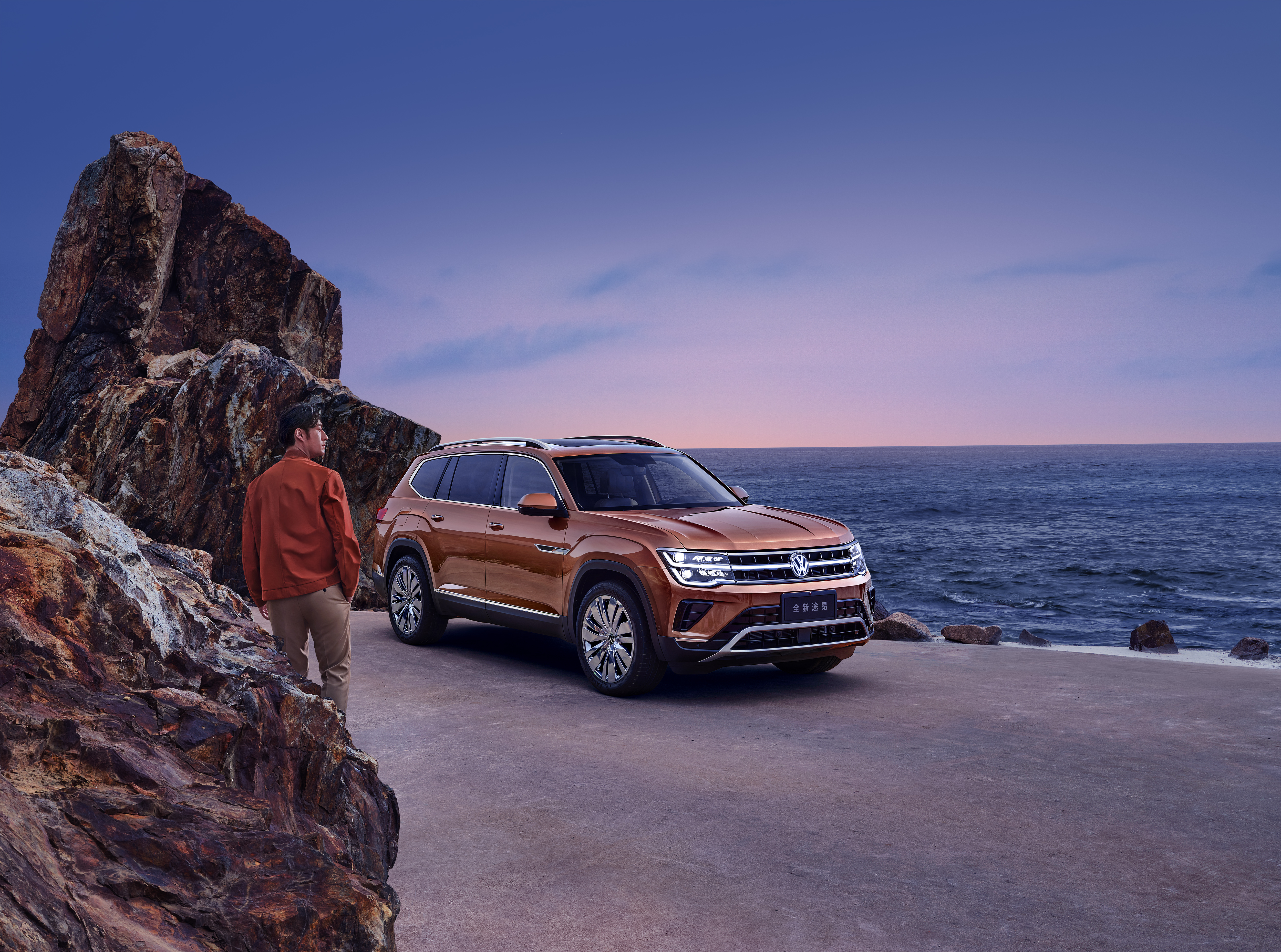 在2019上海车展上,上汽大众发布了首款轿跑suv-途昂x.