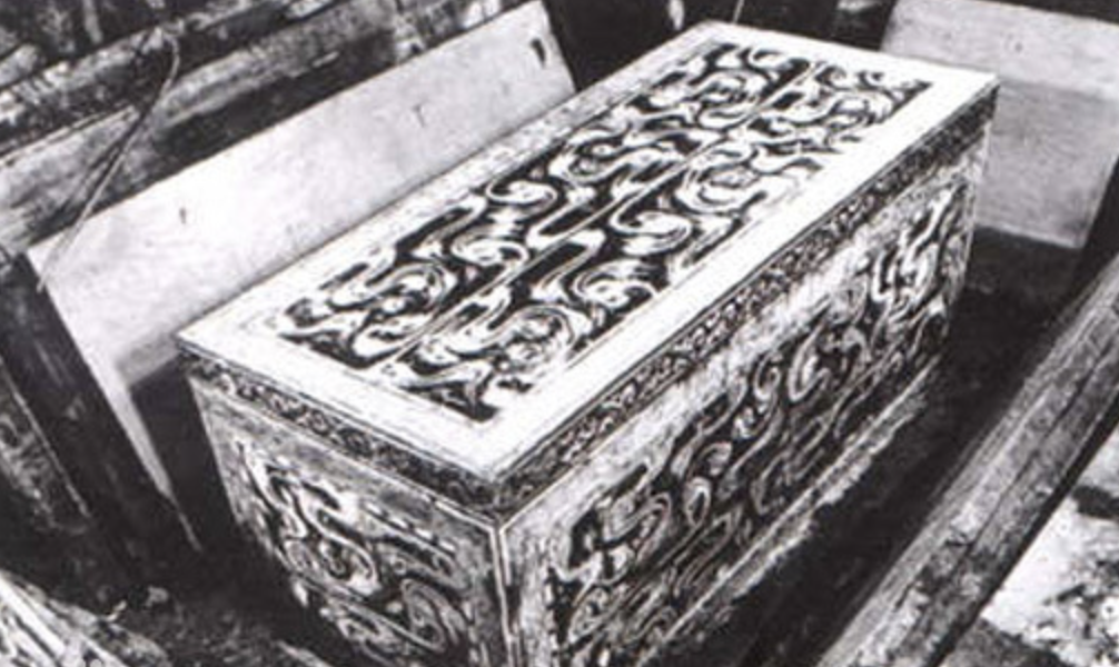 利苍夫人辛追的素纱襌衣，仅重49克，让世人见证西汉纺织工艺_百科TA说