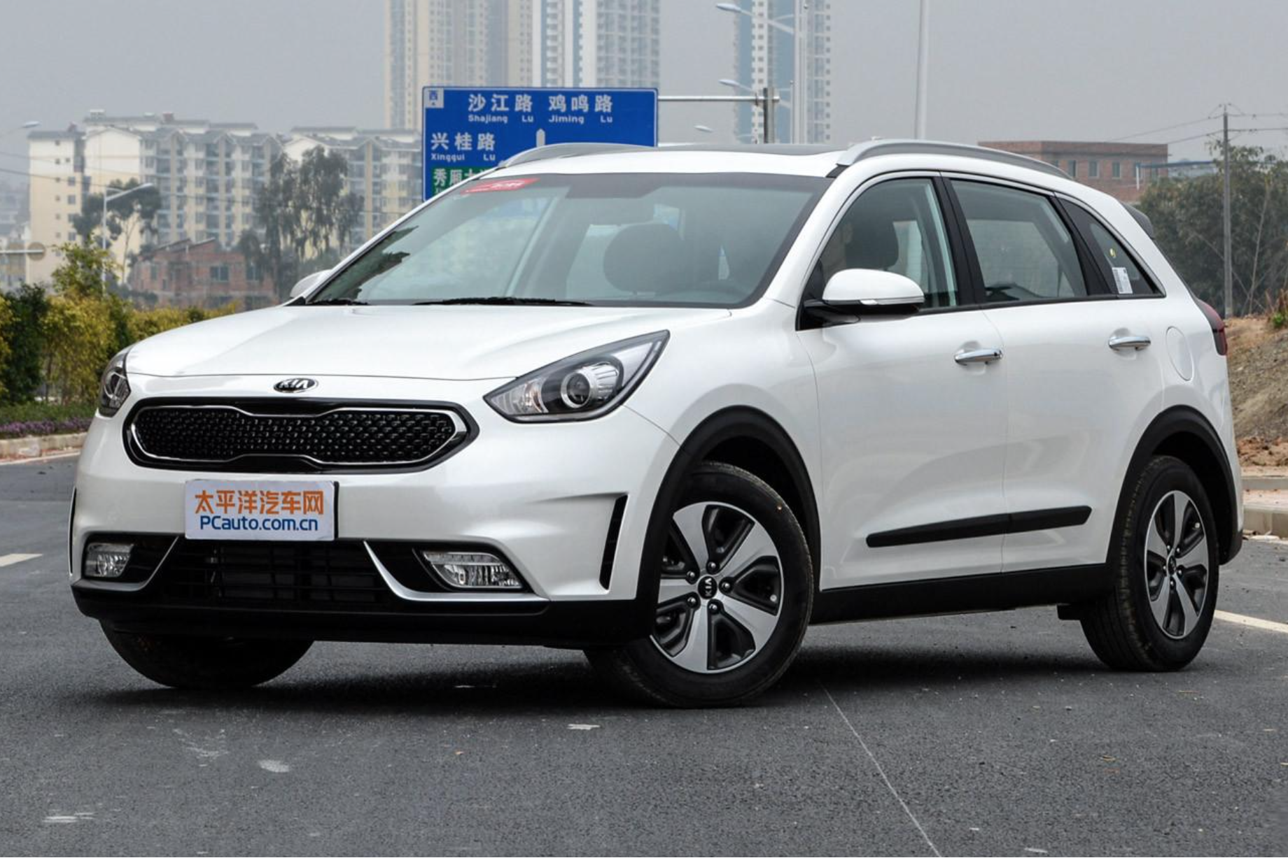  p data-id="2hzdm39q3fu">极睿是起亚旗下紧凑型suv /p>