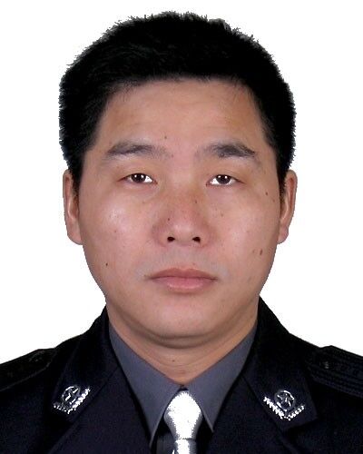 戢治斌,现任鄂州市葛店开发区工委委员,公安分局局长. 