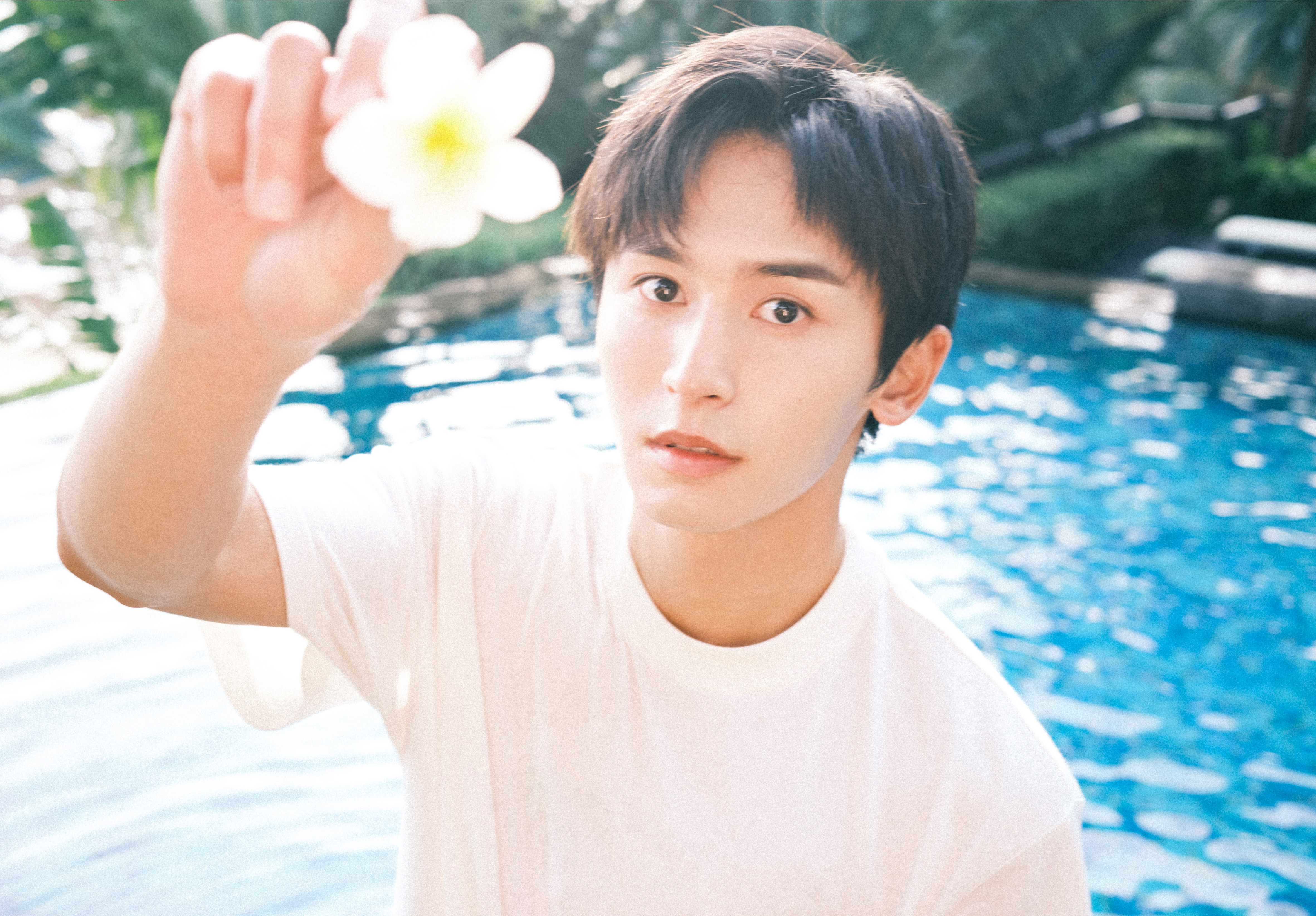  p>张哲瀚,1991年5月11日出生于江西省新余市,中国内地影视男演员