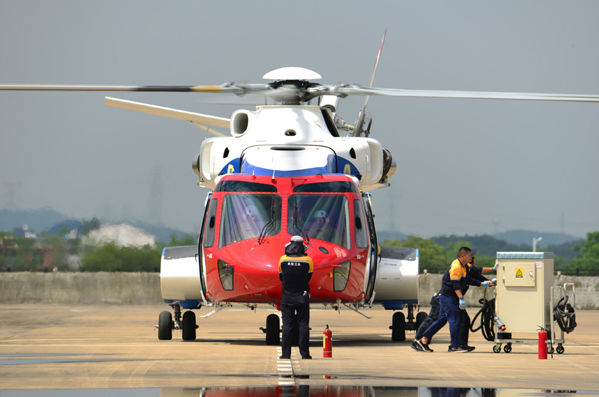 民用直升机ac313a